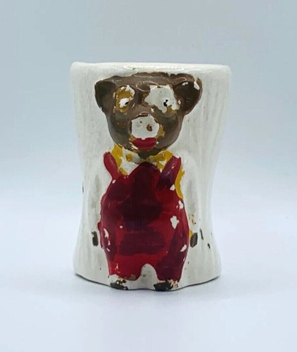Vintage egg cup pinkie - egg,