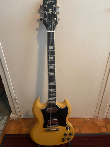 Epiphone and padded case - and,