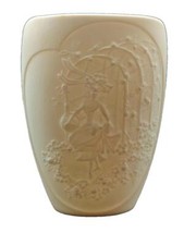 Kaiser Germany Vase – Number 1013 (Matte White with Motif)