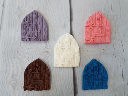 Fairy pixie door cake - door,