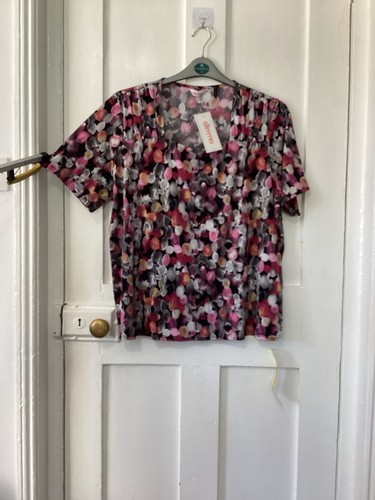 Ladies short sleeve top size - ladies,