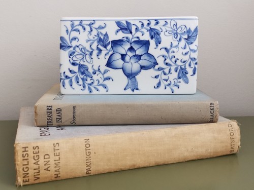 Vintage blue white - vintage,