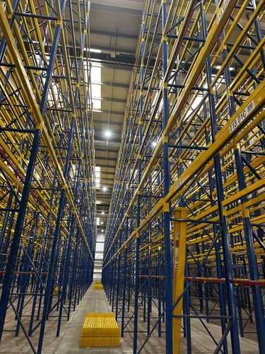 Used pallet racking warehouse - pallet,