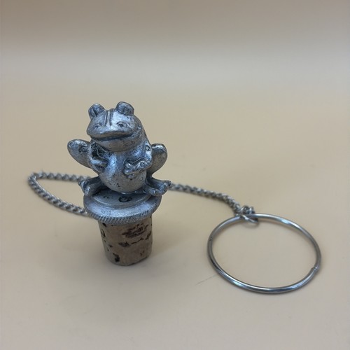 Frog shaped novelty cast - novelty,