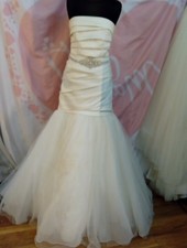 Wedding dress size 12 ivory
