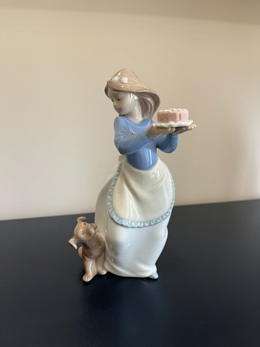 Lladro nao figurine - figurine,