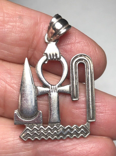 Very nice solid silver hand - very,