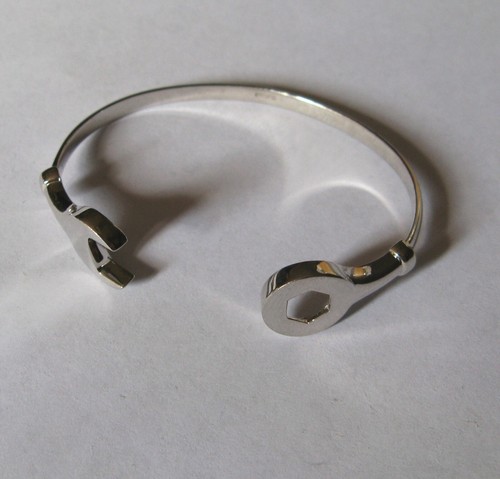 9ct white gold babies spanner - white,