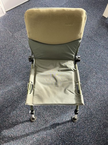 Trakker carp fishing - trakker, chair