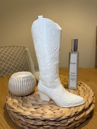 Minimalist cowboy boot vase - minimalist,