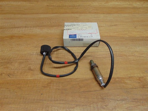 Lambda oxygen sensor genuine - oxygen,