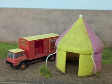 Hornby R9241 Circus Tent 1 Thomas & Friends And Lorry