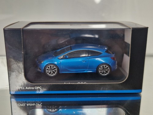 Schuco 2010 opel astra - 1:43,