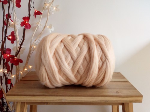 Flesh merino wool tops - flesh*,