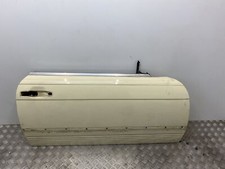 Mercedes-Benz SL R107 right