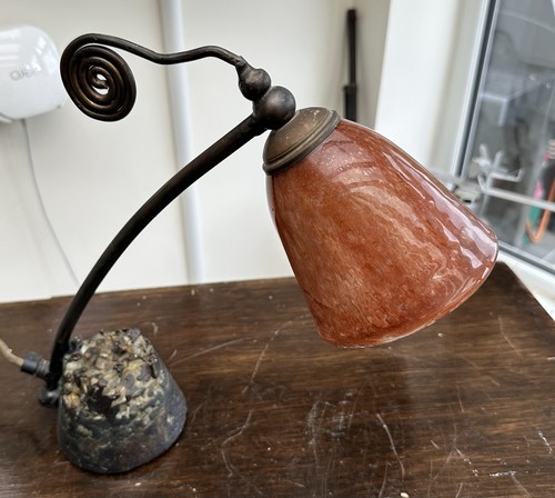 Very unusual bronze - desk, lamp