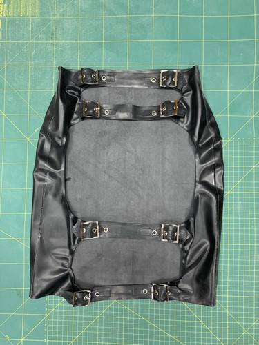 Black buckle latex - black,