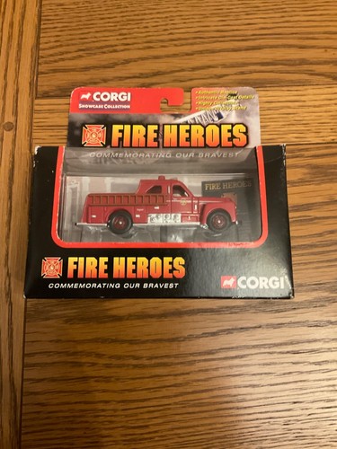 Corgi fire heroes 1953 mack - fire,