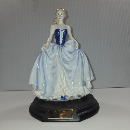 Royal doulton susan 2004 - royal,