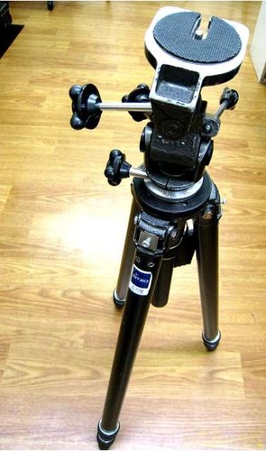Gitzo g220r tripod with - no.1,