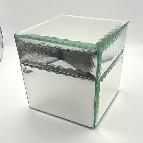 Square mirrored glass - square,