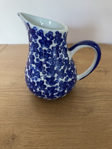 Blue and white - blue,