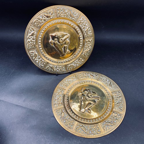 Brass wall plaques 318g x - 7",