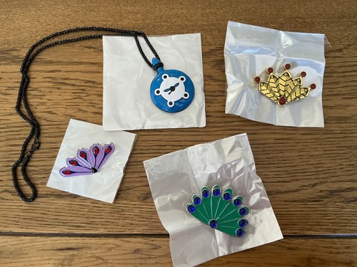 Peacock miraculous brooch - peacock,