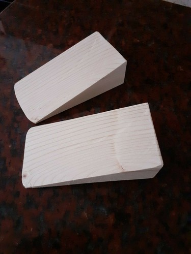 Set wooden door stop - 2,