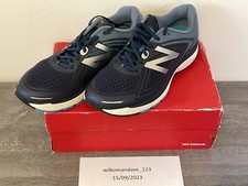 New Balance 860 v8 Trainers