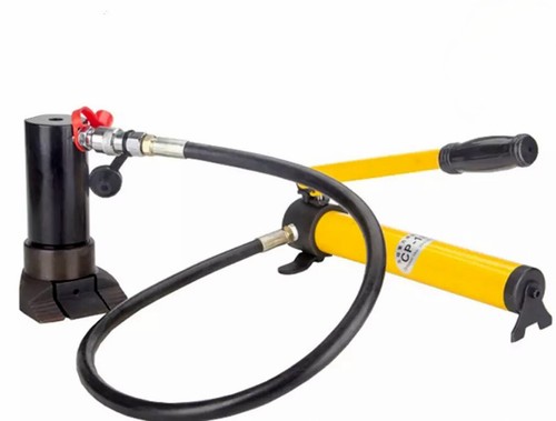 Hydraulic door breaker car - ,
