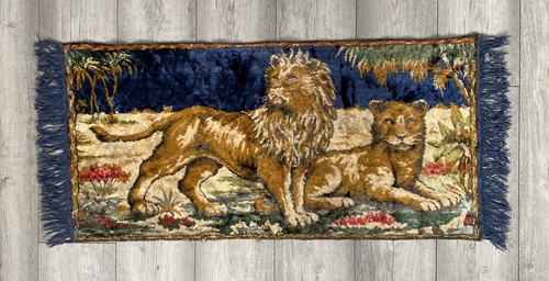 Vintage lion tapestry - lion, rug