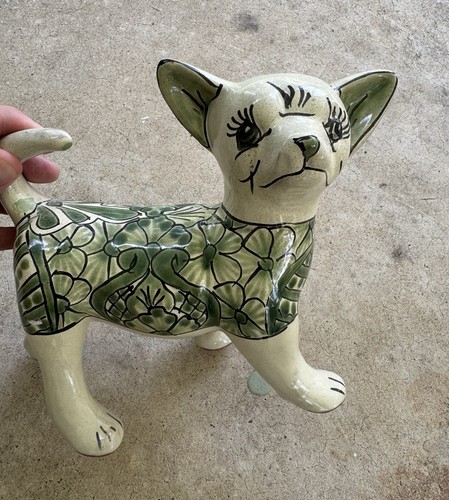 Chihuahua dog sculpture - dog,
