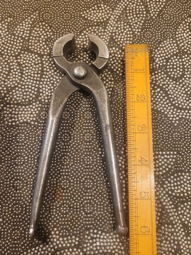 Vintage wire cutter - wire,