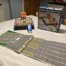 Matchbox Motor city 100 Garage In Play Worn Condition.