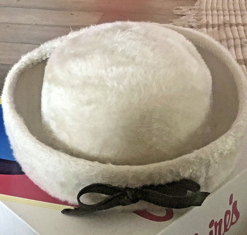 Vintage 1960s musketeer hat - vintage,