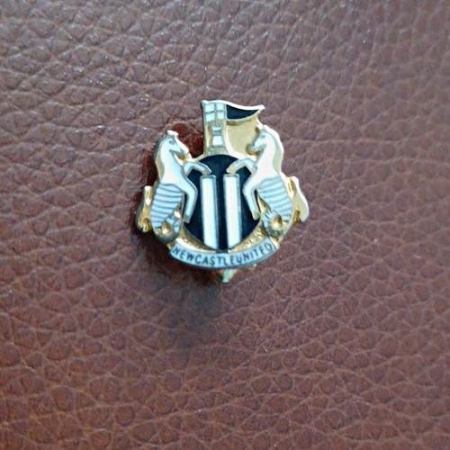 Newcastle united crest - crest, enamel