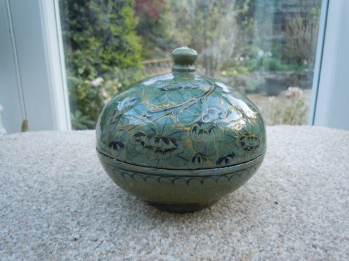 Unusual vintage paper mache - paper,