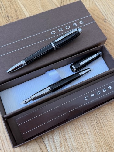 Cross dubai lacquered black - lacquered,
