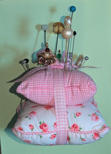 Vintage hat pins job lot - pins,