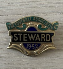 THE FOOTBALL ASSOCIATION 1952 STEWARD BADGE