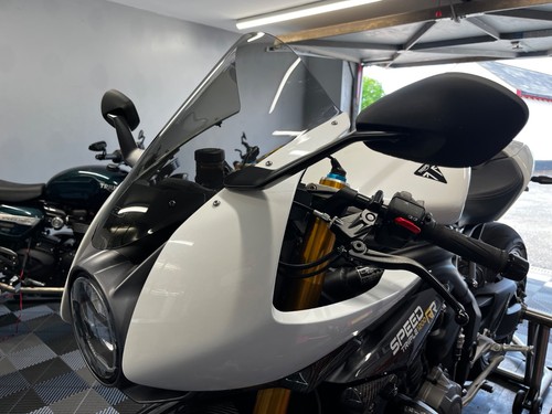 Light tint screen for speed - light,