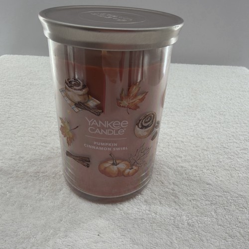 New yankee candle pumpkin - new,