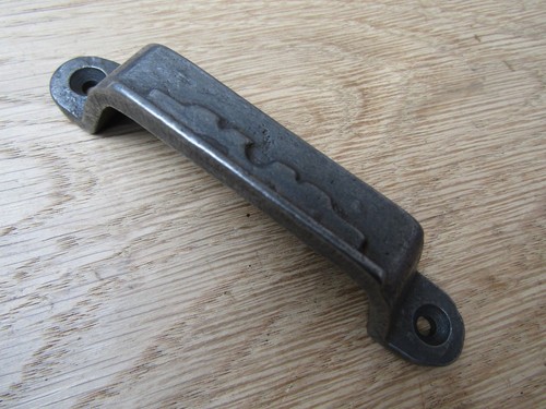 Cast iron rim - cast, latch