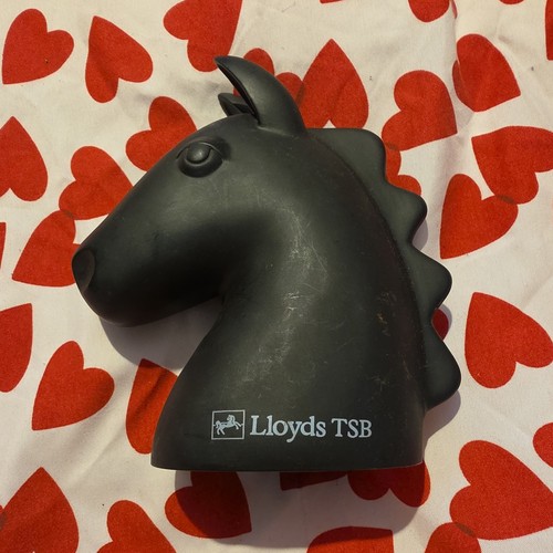 Lloyds tsb black - horse, head