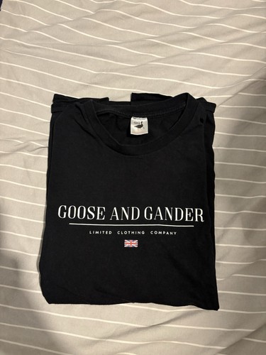 Goose and gander black - gander,
