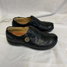 Ladies Clarks Un Loop Black