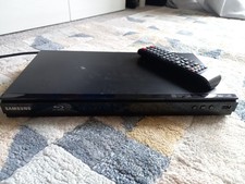 Samsung BD-E5300 Blu-ray Disc Player with Remote Control