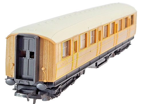 Hornby gauge lner - gauge, teak