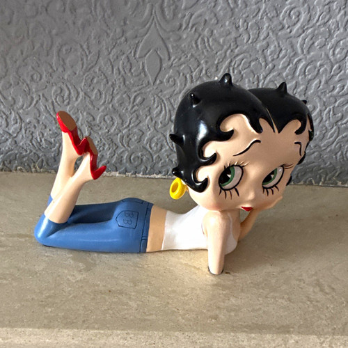 Betty boop lying - boop, figurine